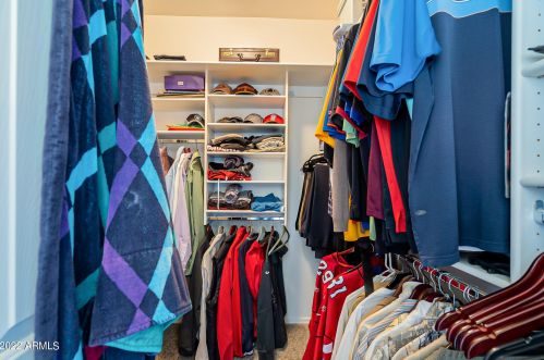 2334 Carter Rd, Phoenix AZ 85041-6057 exterior