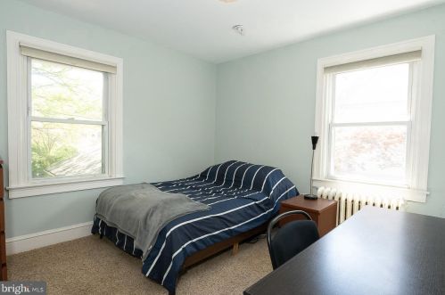 131 Linwood Ave, Ardmore PA 19003-2824 exterior