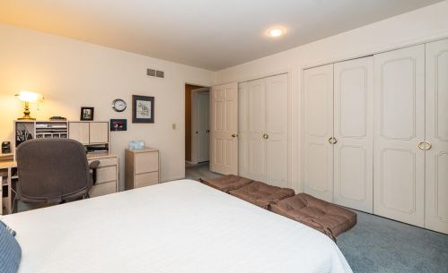 2910 5 St, Kalamazoo MI 49009-8589 exterior