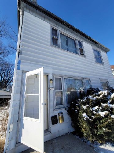 5267 52nd St, Milwaukee, WI 53218-3310