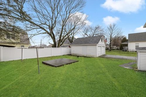 22 Oakland Ave, Providence RI  02919-4307 exterior