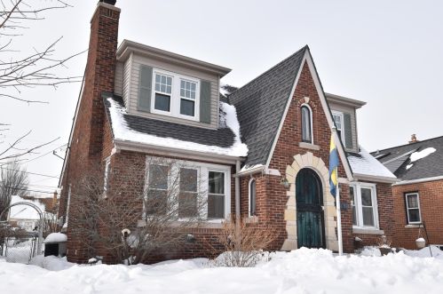 2353 56, Milwaukee WI 53210-2231 exterior