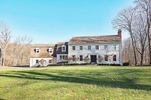 94 Spectacle Ln, Ridgefield CT 06877-5715 exterior