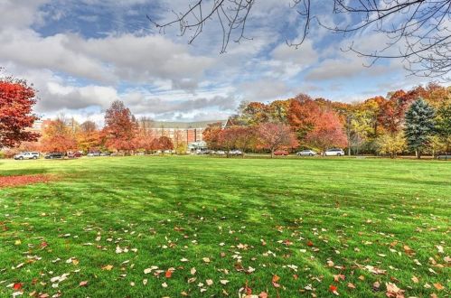 355 Blackstone Blvd, Providence RI 02906-4946 exterior