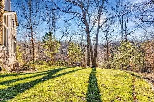 410 Jamesborough Dr, Pittsburgh, PA 15238-1606