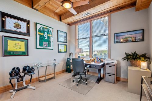 541 Erie St, Milwaukee WI 53202-0061 exterior