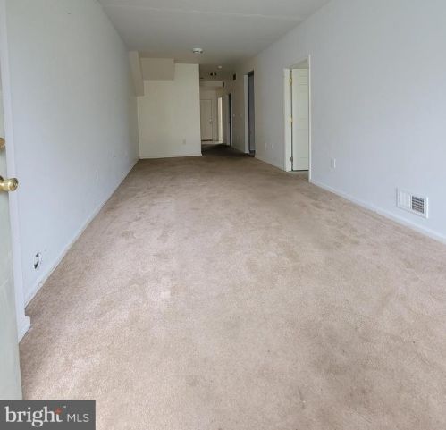 140 Fountain Ave, Trenton NJ 08618-3825 exterior