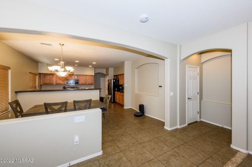 7573 Majestic Palm Ln, Tucson AZ 85756-6170 exterior