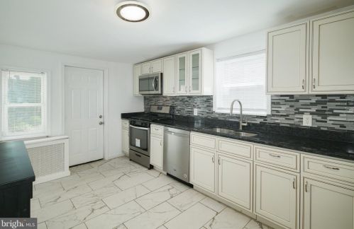 2645 Emerald St, Philadelphia PA 19134-2033 exterior