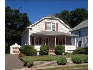 18 Hawthorne St, Manchester, CT 06042-3021