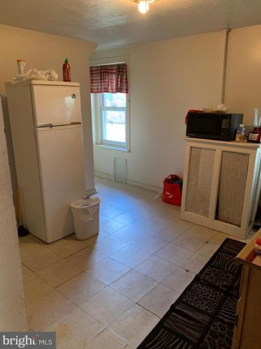 101 6 St, Darby PA 19023-2305 exterior