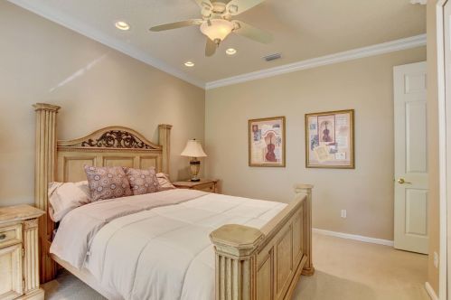 11325 Ohanu Cir, Boynton Beach FL 33437-7033 exterior