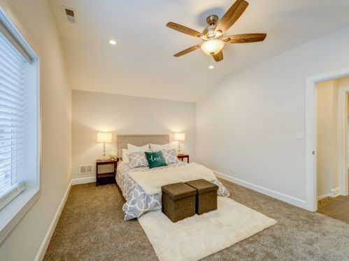 7933 Cressett Dr, Chicago IL 60707-1346 exterior