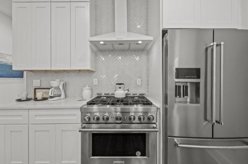 3279 Elm St, Atlanta GA 30318-8501 exterior