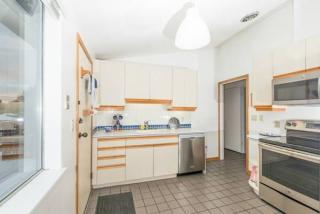 2926 25th Ave, Seattle WA  98199-2812 exterior