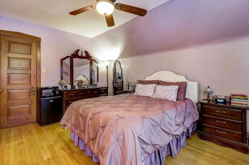 4017 Springfield Ave, Chicago IL 60618-1916 exterior