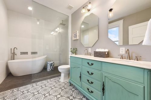 133 Dewey St, Pittsburgh PA  15218-1407 exterior