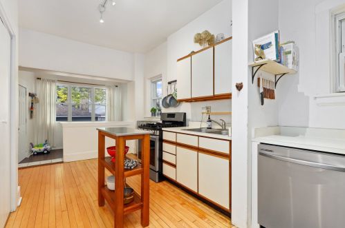 1466 Farragut Ave, Chicago IL 60640-1010 exterior