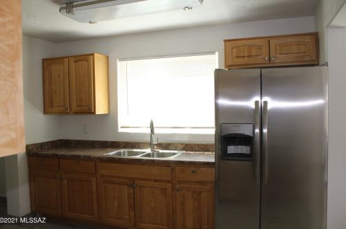 2808 20 St, Tucson AZ 85745-3036 exterior