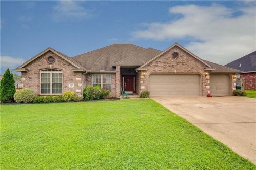 2137 Spring Creek Ave, Springdale, AR 72764-7880