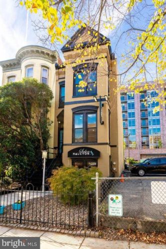 1326 8th St, Washington, DC 20001-4250