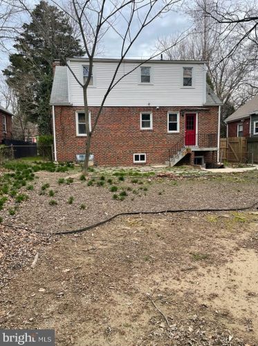 802 Forest Glen Rd, Silver Spring, MD 20901-2212