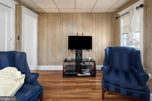 1034 Quinton Ave, Trenton NJ 08629-2402 exterior