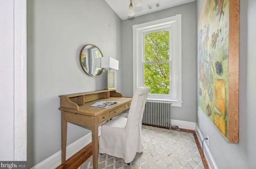 932 O St, Washington DC  20001-4265 exterior