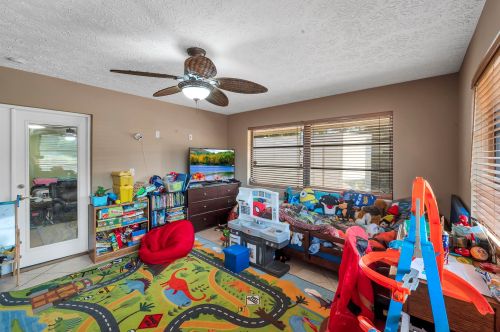 1718 Ocean Cove Ave, Fort Pierce FL  34953-2450 exterior