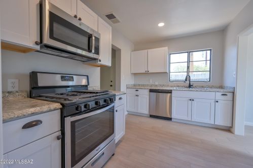 2501 Fremont Ave, Tucson AZ 85706-1457 exterior