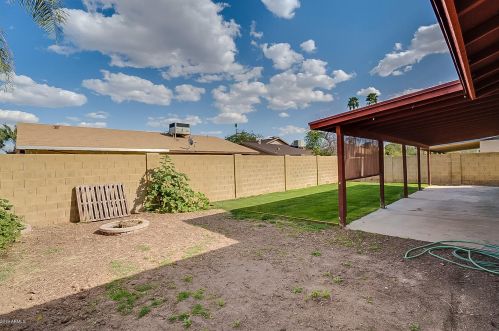 9641 37 Ave, Phoenix AZ 85053-4620 exterior