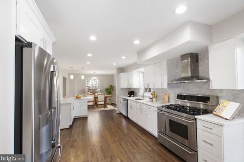 14512 Melinda Ln, Rockville, MD 20853-2233