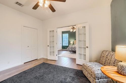 8514 Frst Hts Ln, Austin TX 78749-3500 exterior