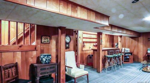 17 Eustace Dr, Commack NY 11725-5318 exterior