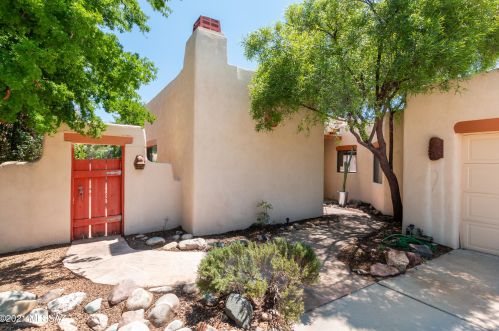1673 Chimayo Pl, Tucson, AZ 85704-2178