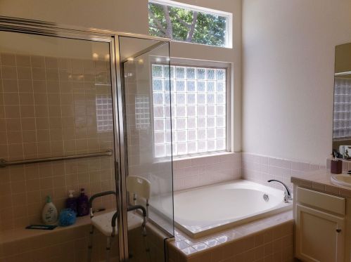 3999 Meadow Wood Dr, Folsom CA  95762-7546 exterior