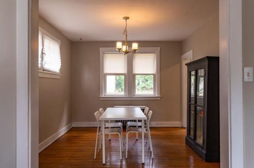 5701 Pocusset St, Pittsburgh PA 15217-2218 exterior