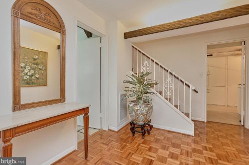 6702 Hazel Ln, Mc Lean VA  22101-5115 exterior