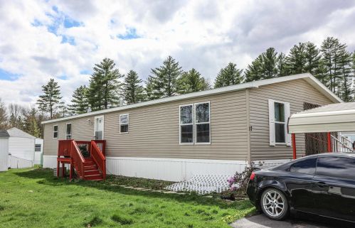 17 Monarch Dr, Concord, NH 03303-4160