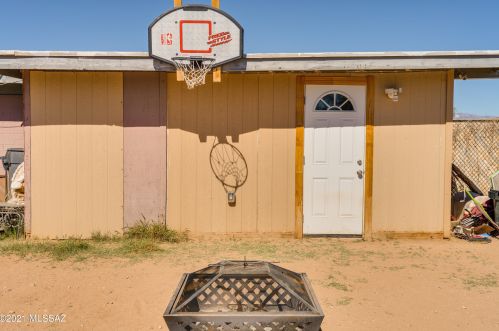 3610 32 St, Tucson AZ 85711-6830 exterior