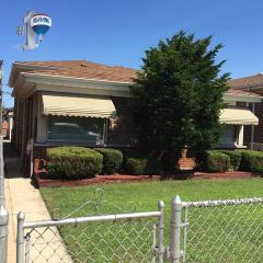 10513 Grn Bay Ave, Chicago IL  60633-1314 exterior