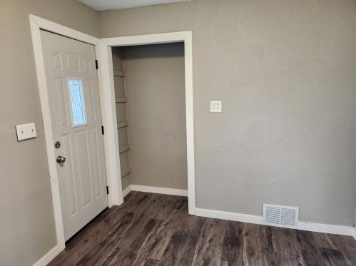 4684 50, Milwaukee WI 53210-2356 exterior