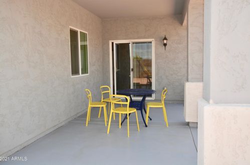 1801 5 Ave, Phoenix AZ 85003-2721 exterior
