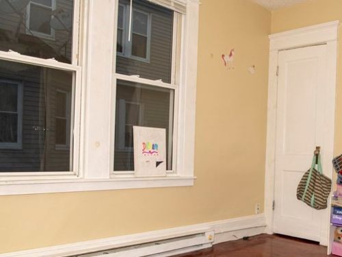 229 College St, Springfield MA 01109-4404 exterior