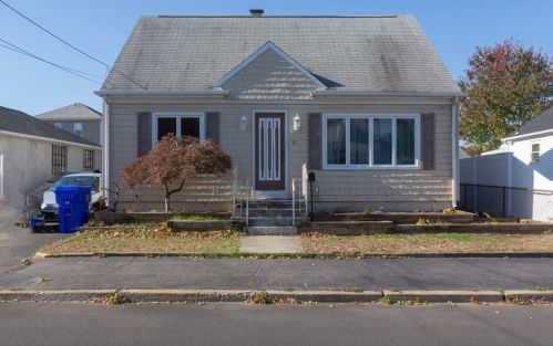 70 Baird Ave, Providence, RI 02904-3623