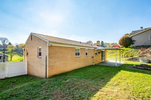 1481 Cathell Rd, Pittsburgh PA 15236-1108 exterior