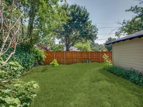 570 Hambrick Rd, Dallas TX  75218-1745 exterior