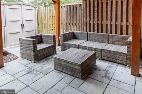 7467 Duddington Dr, Alexandria VA 22315-3849 exterior