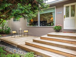 22520 1st Dr, Bothell WA  98021-8345 exterior