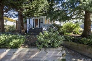 6040 32 Ave, Seattle WA  98118-3102 exterior